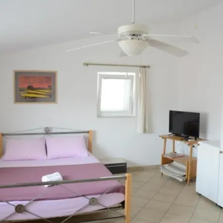 アパート Rina *